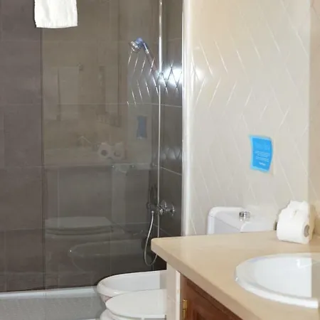 Casa Do Poco * Armacao de Pera