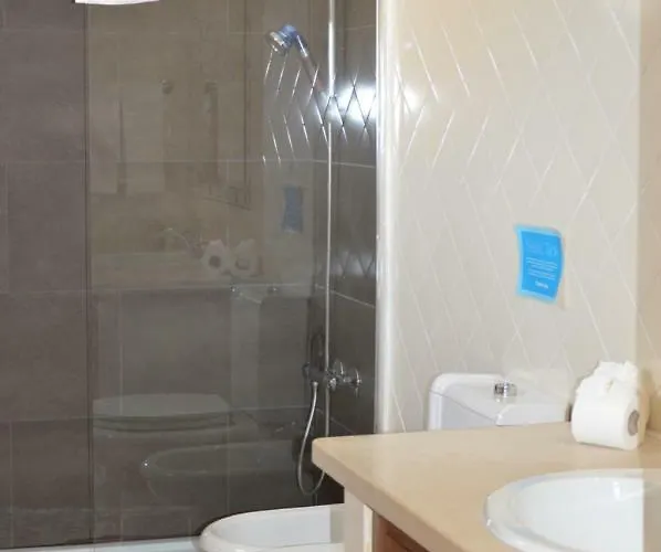 Casa Do Poco * Armação de Pêra